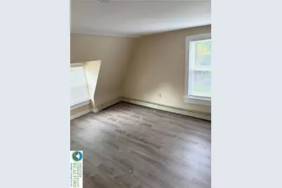 139 N Whitfield Street #2nd Floor, Nazareth Boro, PA 18064 - Photo 5