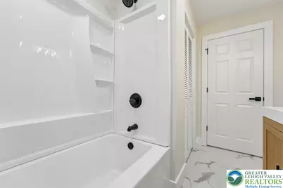 236 Chestnut Hill Road, Salisbury Township, PA 18049 - Photo 21