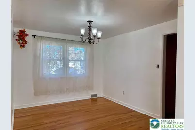 1572 Lois Lane, Bethlehem City, PA 18018 - Photo 7