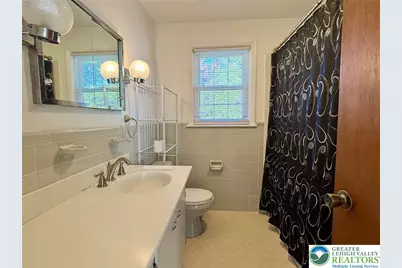 1572 Lois Lane, Bethlehem City, PA 18018 - Photo 17