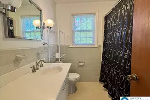 1572 Lois Ln, Bethlehem City, PA 18018 - Photo 17