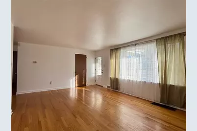 1572 Lois Lane, Bethlehem City, PA 18018 - Photo 5