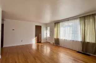 1572 Lois Ln, Bethlehem City, PA 18018 - Photo 5