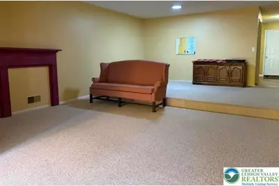 1938 Pine Court, Hellertown Boro, PA 18055 - Photo 9
