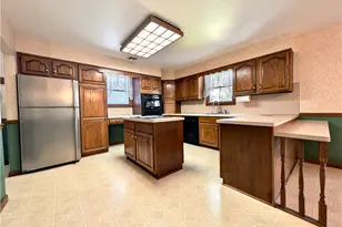 2507 Alpine Dr, Lower Saucon Township, PA 18055 - Photo 15