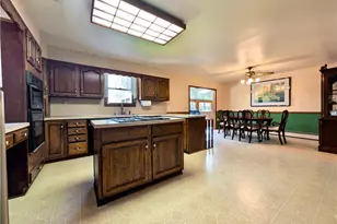 2507 Alpine Dr, Lower Saucon Township, PA 18055 - Photo 13