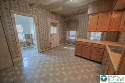 335 Broad Street, Emmaus Boro, PA 18049 - Photo 5