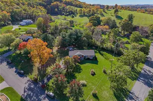 7005 Dogwood Cir, Washington Township, PA 18080 - Photo 5