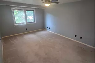 897 Cold Spring Rd, Allentown City, PA 18103 - Photo 13