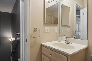 5507 Stonecroft Ln, Lower Macungie Township, PA 18106 - Photo 37
