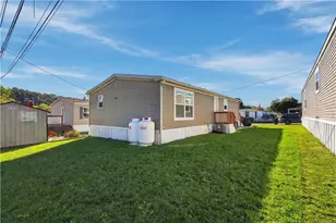 1073 Dogwood St, North Whitehall Township, PA 18059 - Photo 23