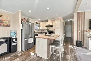 1073 Dogwood St, North Whitehall Township, PA 18059 - Photo 5