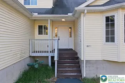 2118 Scarborough Way, Middle Smithfield, PA 18324 - Photo 7