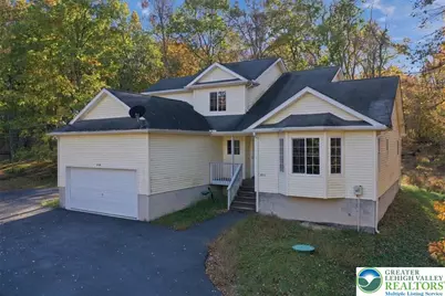 2118 Scarborough Way, Middle Smithfield, PA 18324 - Photo 5