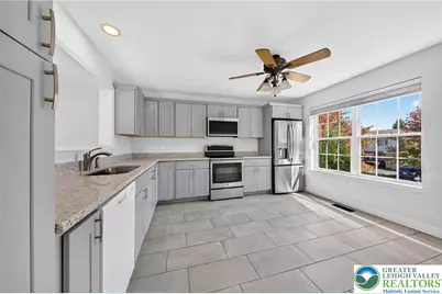 2815 Sequoia Drive, Lower Macungie Township, PA 18062 - Photo 23