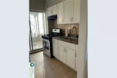19 S Madison Street #2, Allentown City, PA 18102 - Photo 3