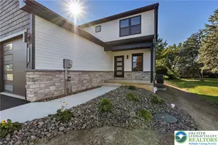 1250 7th St, North Catasauqua Bor, PA 18032 - Photo 3