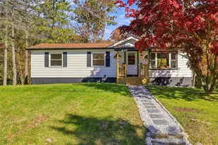 19 Oak St, Mount Pocono, PA 18344 - Photo 1