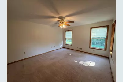 386 Saint Elmo Street, Upper Nazareth, PA 18064 - Photo 9