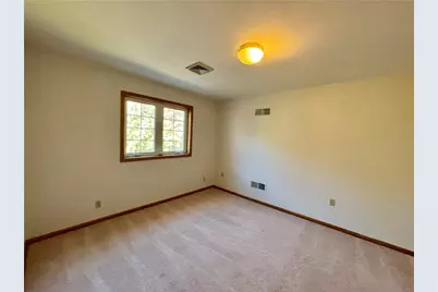386 Saint Elmo Street, Upper Nazareth, PA 18064 - Photo 7