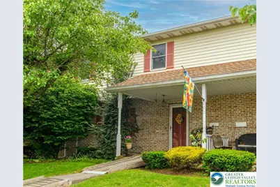 311 Broadway, Wind Gap Boro, PA 18091 - Photo 1