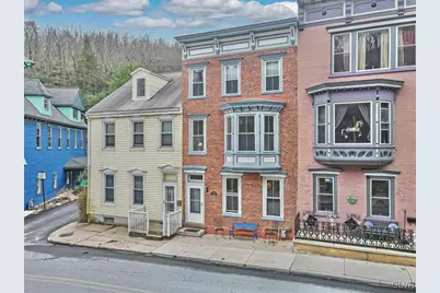 129 W Broadway, Jim Thorpe Boro, PA 18229 - Photo 1