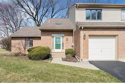 3217 Oakland Square Drive, Bethlehem Township, PA 18020 - Photo 1