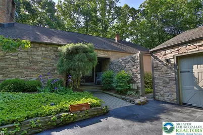 280 Persimmon Lane, Upper Mt Bethel Twp, PA 18013 - Photo 1