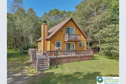 35 Tennyson Circle, Penn Forrest, PA 18210 - Photo 1