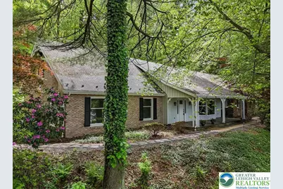 711 E Center Street, Nesquehoning Boro, PA 18240 - Photo 1