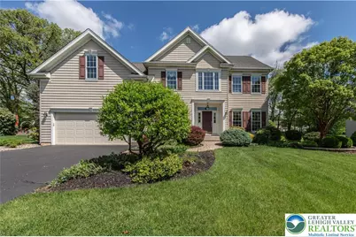 5383 Greenbriar Drive, Hanover Twp, PA 18017 - Photo 1