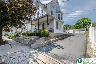 117 E Pennsylvania Avenue, Pen Argyl, PA 18072 - Photo 1