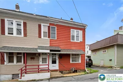 11 Early Street, Wilson, PA 18042 - Photo 1