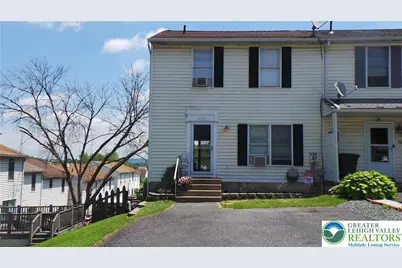 420 Fox Run, Wilson, PA 18042 - Photo 1