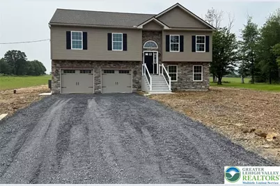 1365 Clearfield Road, Bushkill Twp, PA 18064 - Photo 1