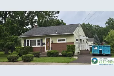 235 S Main Street, Quakertown Boro, PA 18951 - Photo 1