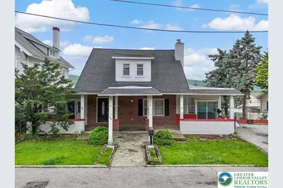 916 E Susquehanna Street, Salisbury Township, PA 18103 - Photo 1