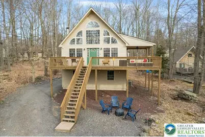 225 N Arrow Drive, Coolbaugh Twp, PA 18347 - Photo 1