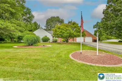 569 Longacre Drive, Lehigh Township, PA 18035 - Photo 1