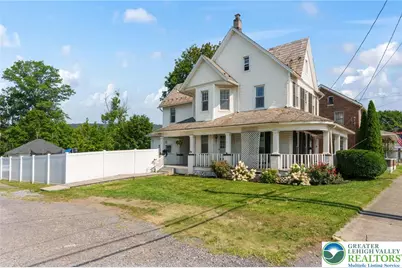 258 S Broadway, Wind Gap Boro, PA 18091 - Photo 1