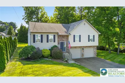 700 Oakwood Street, Palmer Twp, PA 18045 - Photo 1