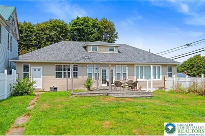 1 W Lehigh Street, Summit Hill, PA 18250 - Photo 1