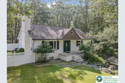 218 East Court, Price Twp, PA 18326 - Photo 1