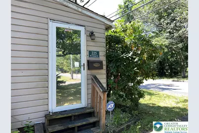 225 W Center Street, Wind Gap Boro, PA 18091 - Photo 1