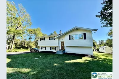 104 Hemlock Lane, Hamilton Twp, PA 18354 - Photo 1