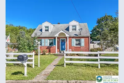 1831 Auburn Street, Bethlehem City, PA 18015 - Photo 1