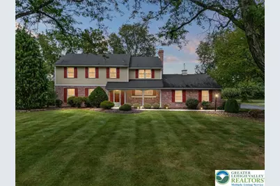 922 Wedgewood Road, Hanover Twp, PA 18017 - Photo 1