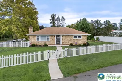 12 Kendon Drive, Palmer Twp, PA 18055 - Photo 1