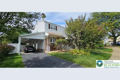 1309 Greenview Drive, Bethlehem City, PA 18018 - Photo 1