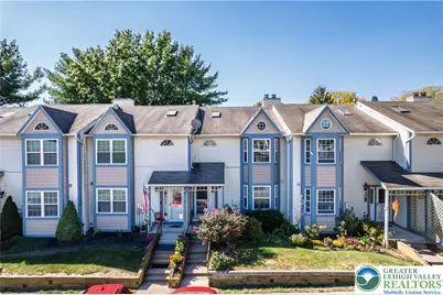 114 Franklin Court, Bethlehem Township, PA 18020 - Photo 1